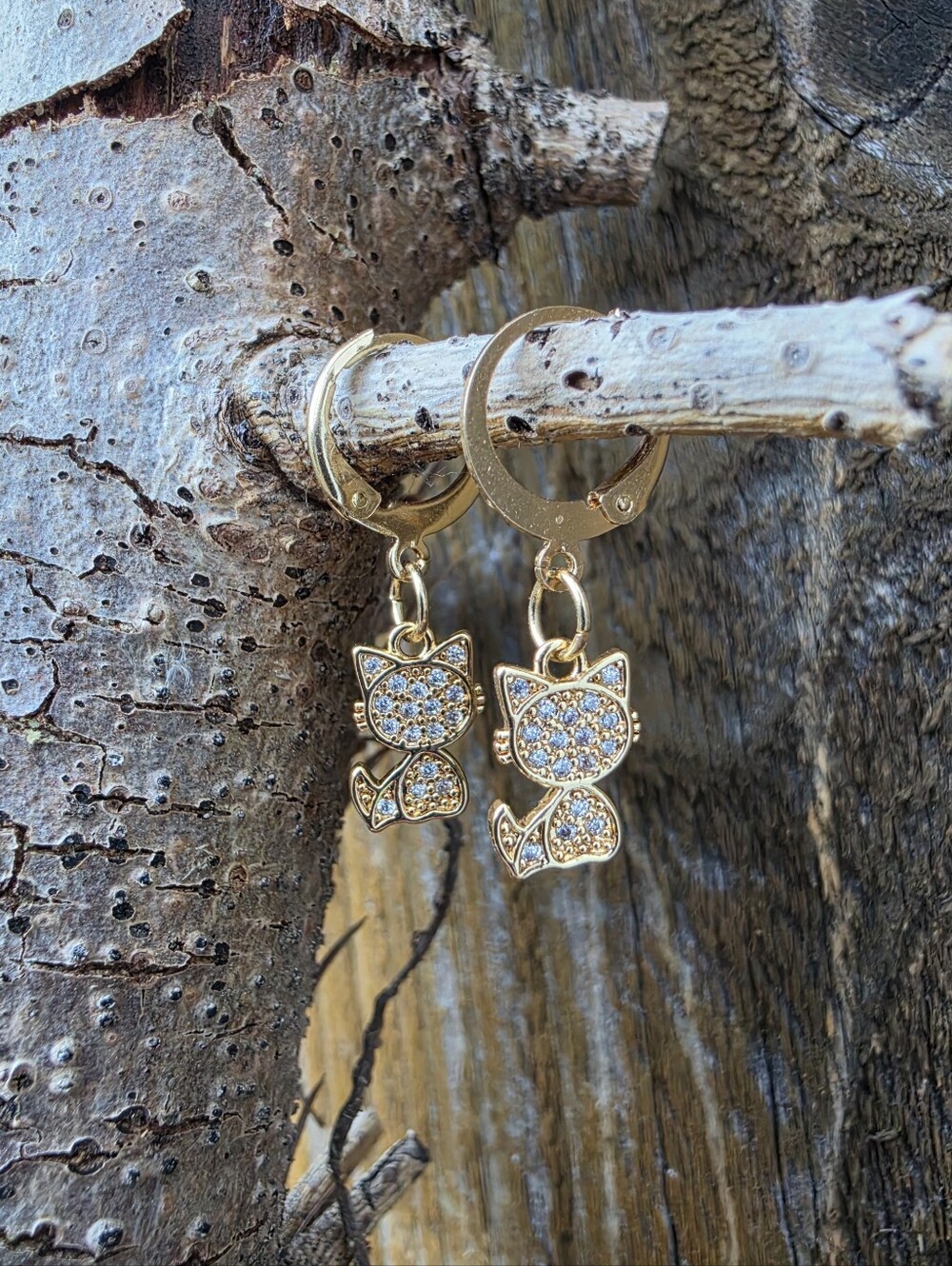 18K Gold Plated Cubic Zirconia Cat Huggie Earrings | Stainless Steel